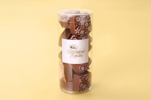 ショコラブラウニー ラクテ 桜 130g 【4月30日まで販売】